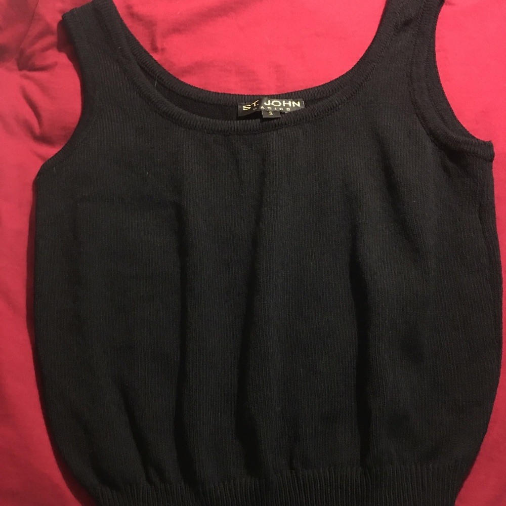 ST. JOHN BASICS S BLACK TANK TOP MINT CONDITION